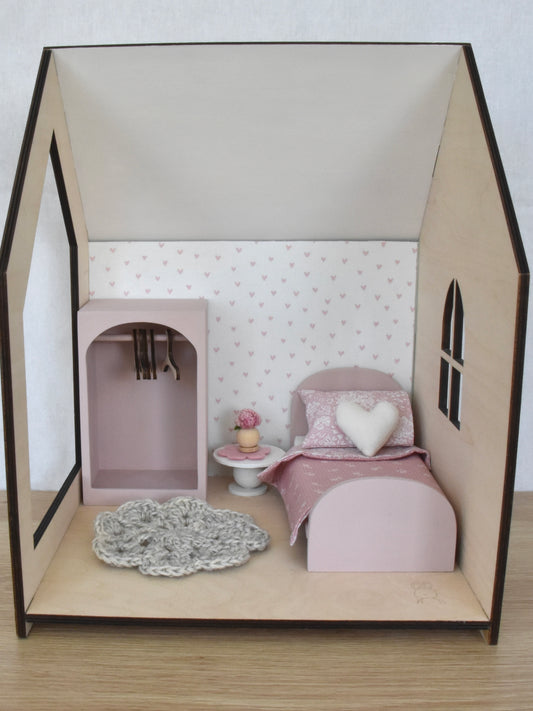 Dolls room- bedroom