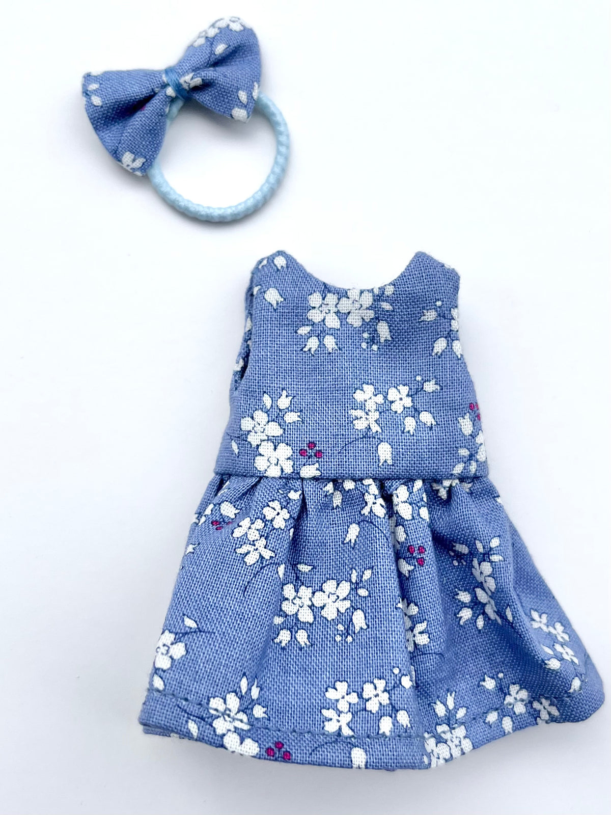 Summer dress for big sister mouse