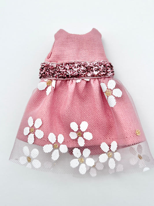 Party dress for big sister mouse